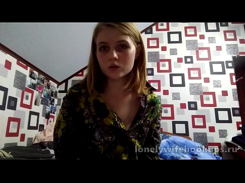 ❤️ Ungur ljóshærður nemandi frá Rússlandi hefur gaman af stærri pikkum. Rússneskt klám á is.tube-sexer-com.ru ❤